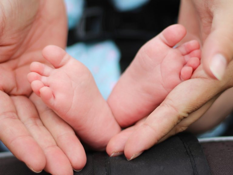 Tips for baby care, health, feeding and safety